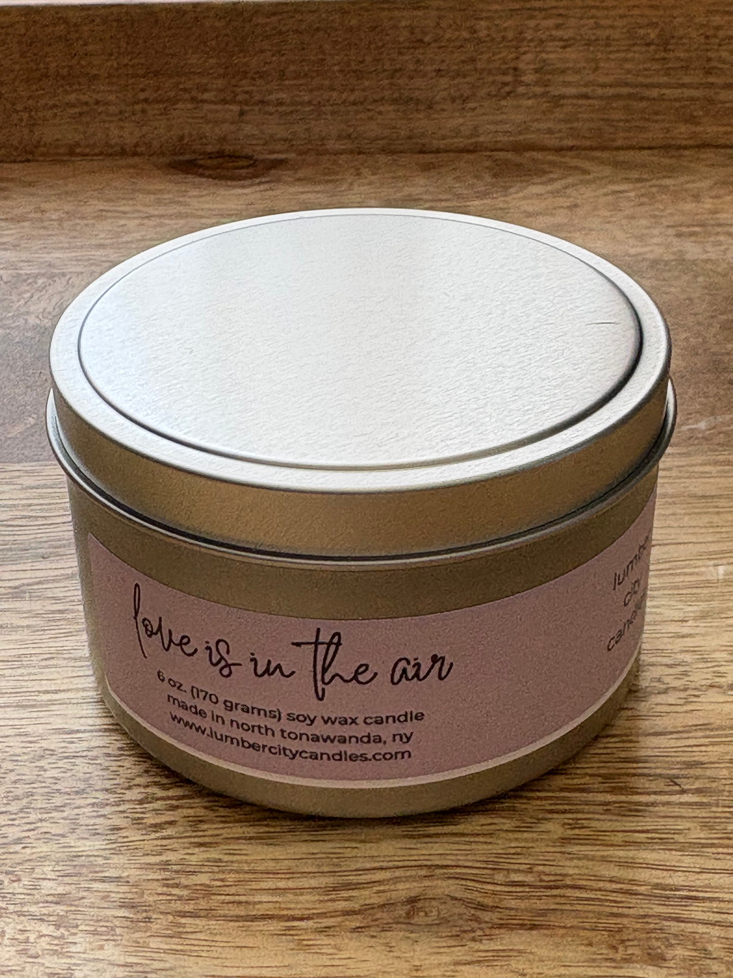 Love Is In The Air 6oz.